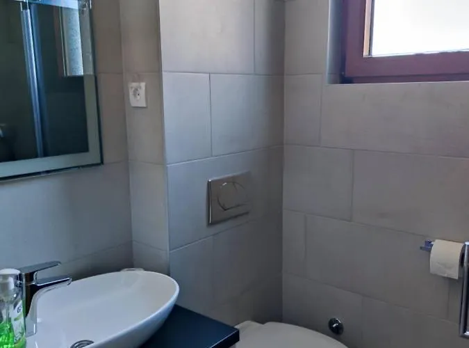 Apartament Tina Gomax *