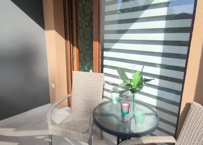 Apartament Tina Gomax